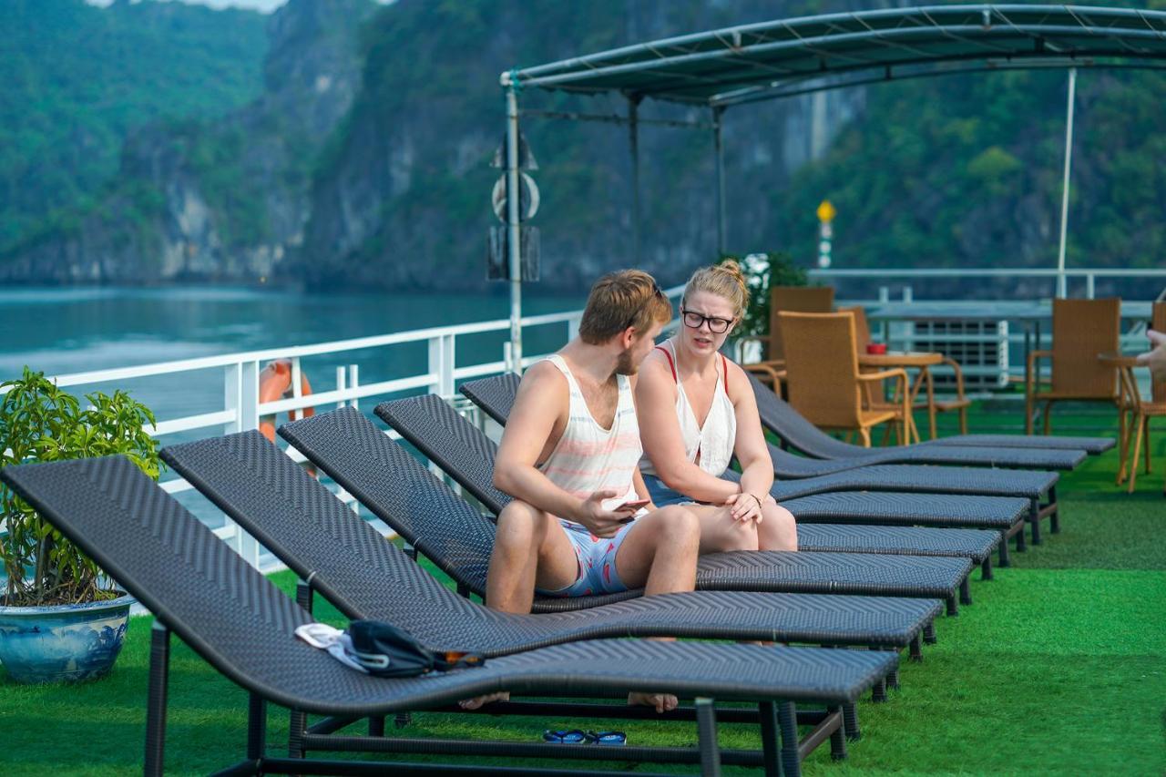 Отель Halong Fantasea Cruise Халонг Экстерьер фото