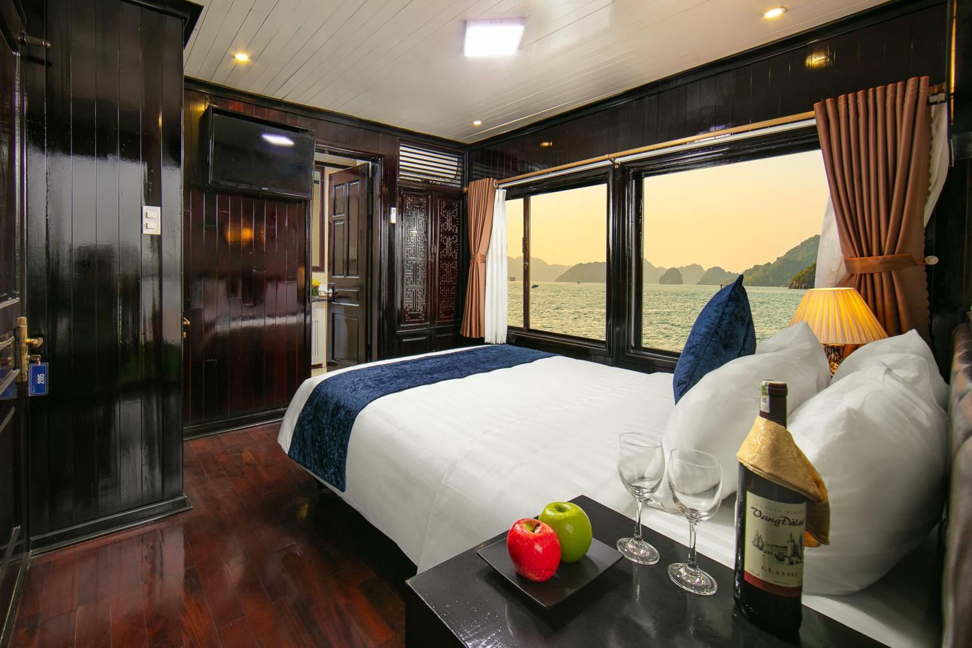 Отель Halong Fantasea Cruise Халонг Экстерьер фото